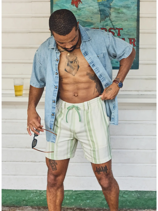 The Stripe Teases (Off-Duty Short)